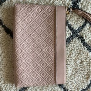 Tory Burch Fleming Medium Pouch
